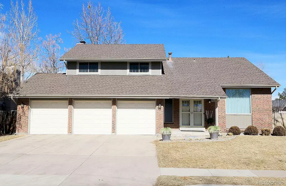 7807 W Peakview DR, Littleton, CO 80123