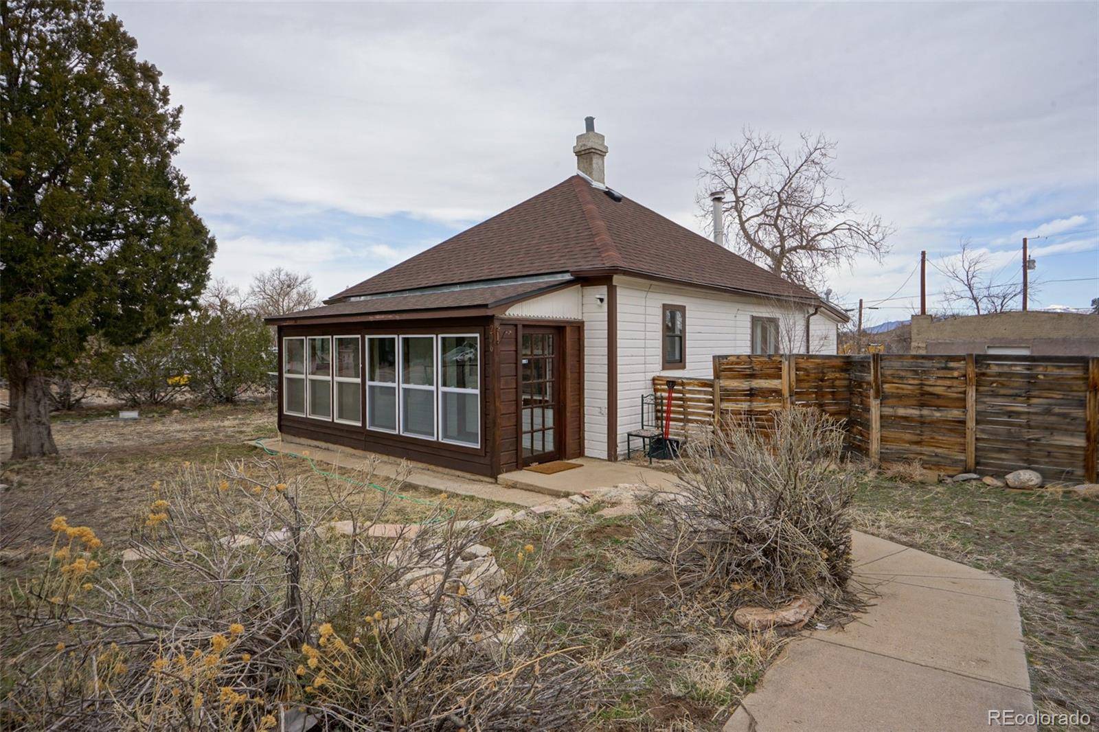 206 E Grand ST, Walsenburg, CO 81089