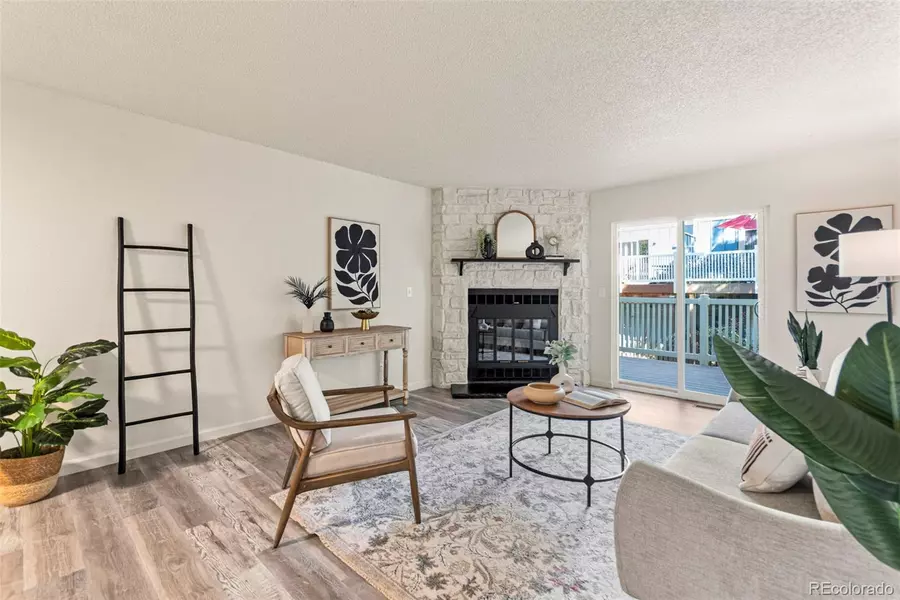 960 S Paris CT, Aurora, CO 80012