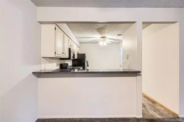 Littleton, CO 80122,2215 E Geddes AVE #P08