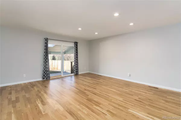 Centennial, CO 80112,6905 S Ulster CIR