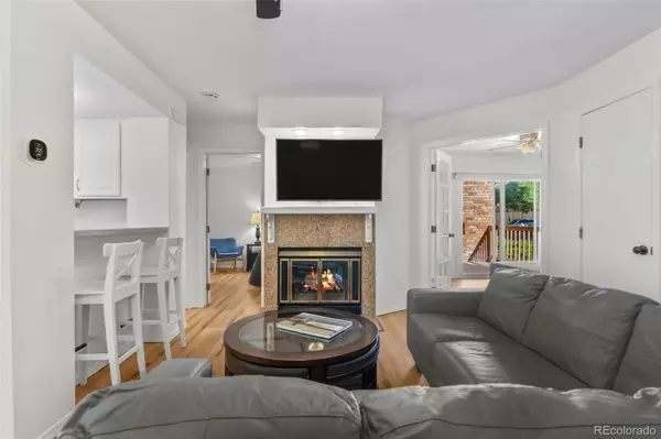 Aurora, CO 80015,4923 S Carson ST #105