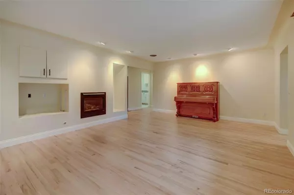 Denver, CO 80220,1275 Fairfax ST