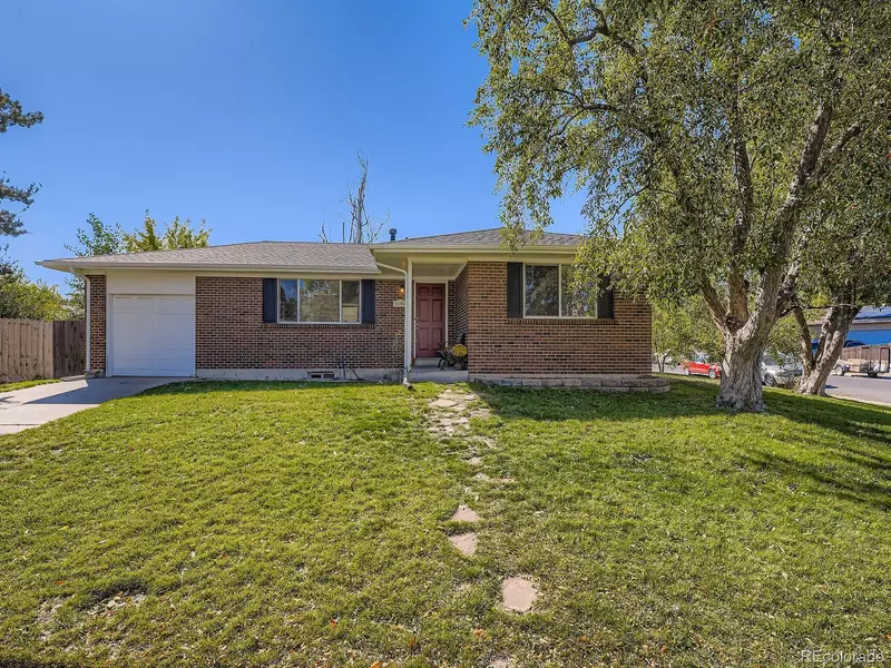 5194 Titan CT, Denver, CO 80239