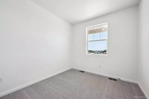 Keenesburg, CO 80643,317 W Owen AVE