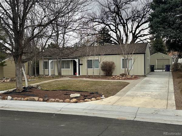 2932 S Fairfax ST, Denver, CO 80222