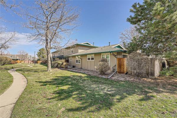 8758 E Roundtree AVE, Greenwood Village, CO 80111