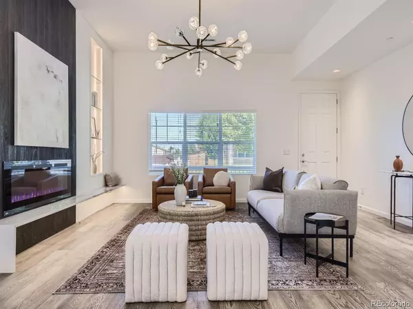 1290 W Quincy CIR, Englewood, CO 80110