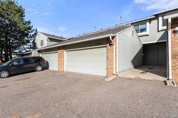 11015 E Linvale DR, Aurora, CO 80014