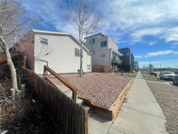 3229 W Conejos PL, Denver, CO 80204