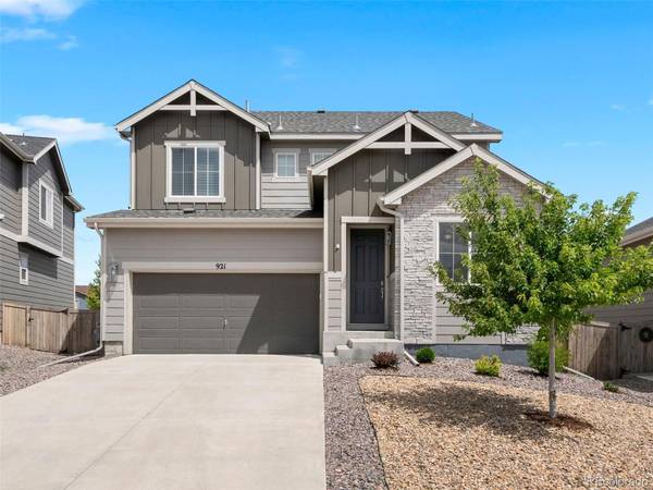 921 White Leaf CIR, Castle Rock, CO 80108