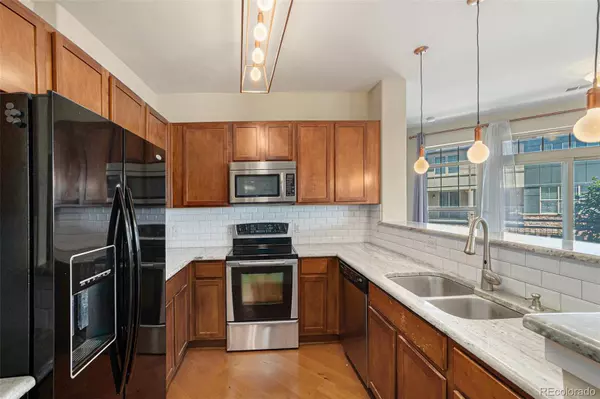 Broomfield, CO 80020,13456 Via Varra #140