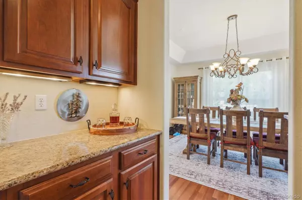 Larkspur, CO 80118,4619 Mohawk DR