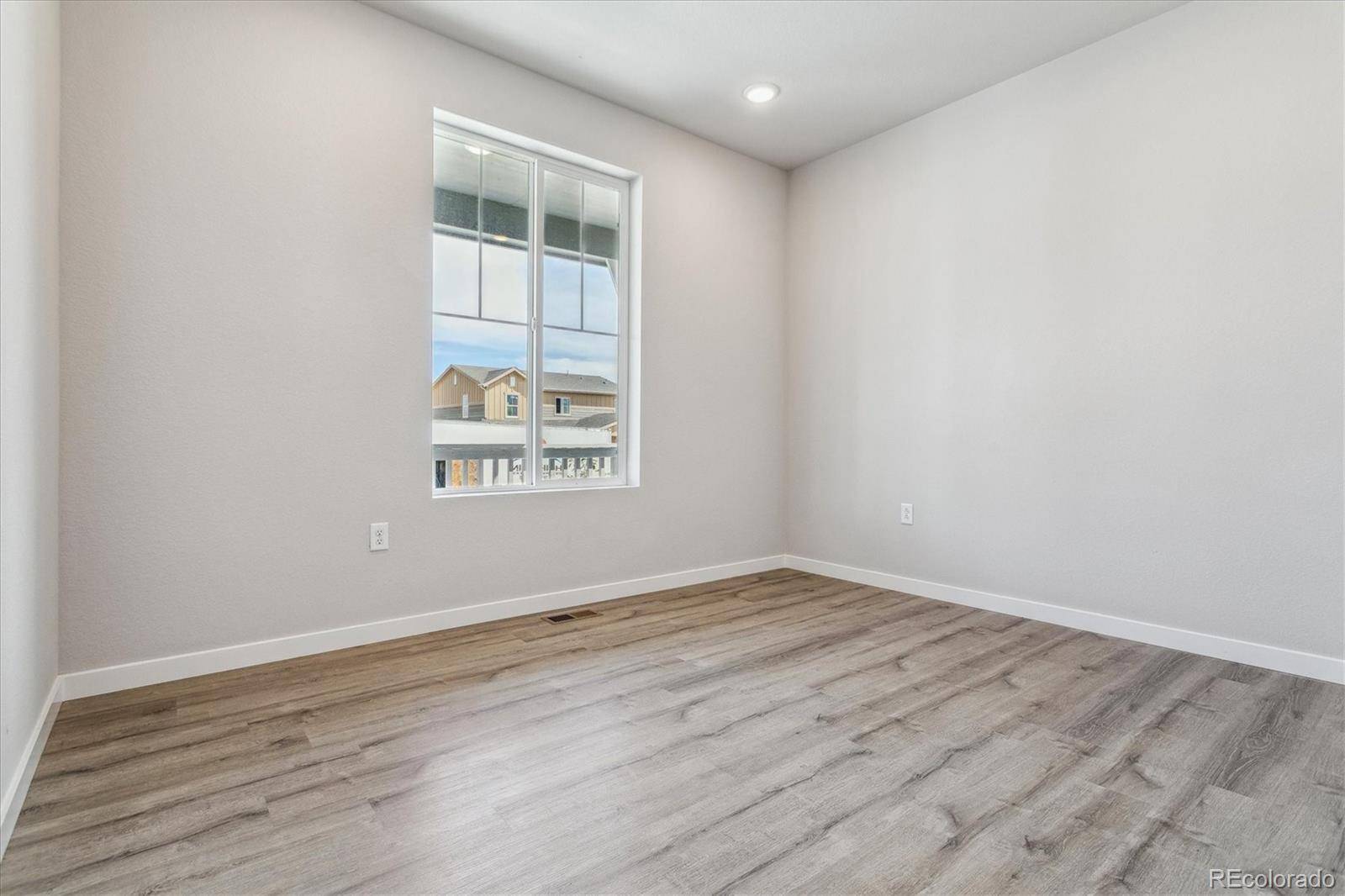 Elizabeth, CO 80107,4255 Gozzer Ranch DR