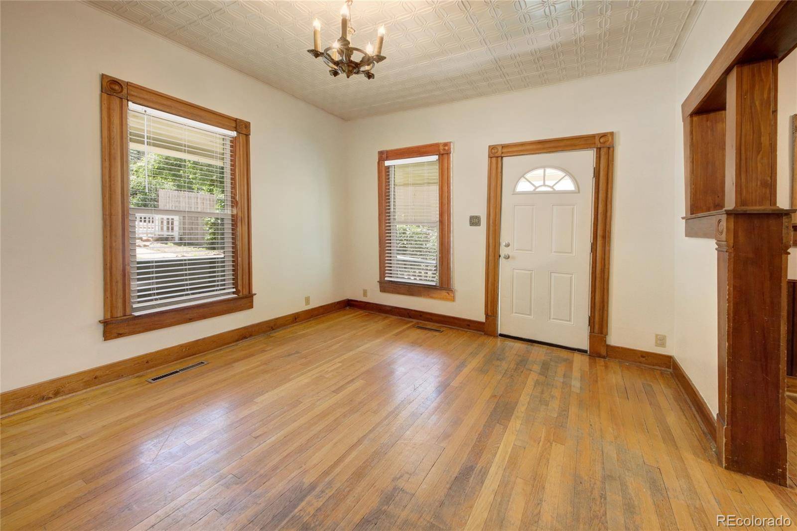 Colorado Springs, CO 80905,827 W Kiowa ST