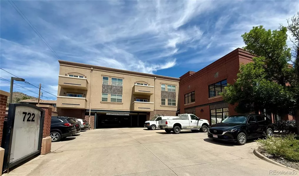 722 Washington AVE #306, Golden, CO 80401