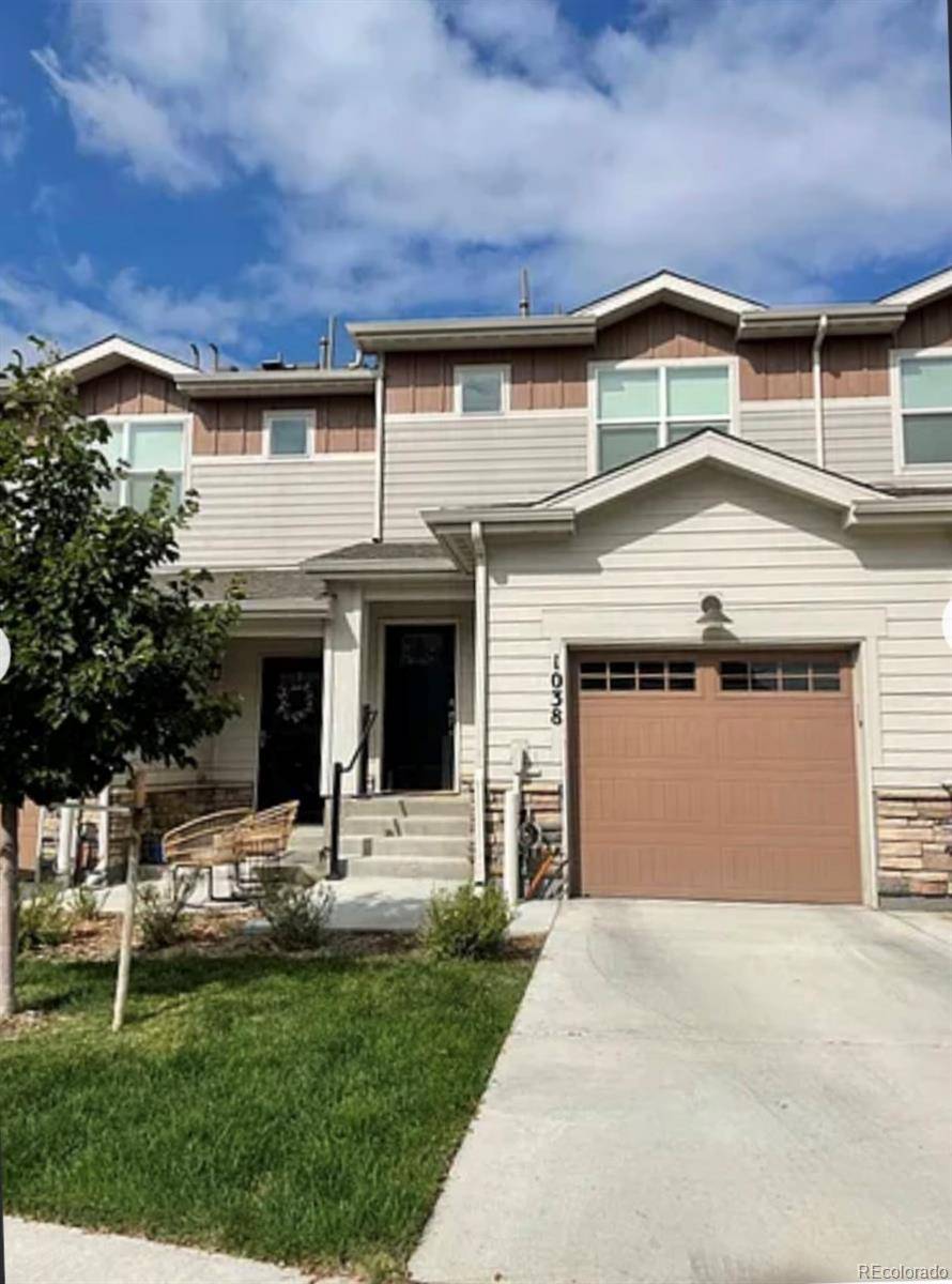 1038 Oak CIR, Denver, CO 80215