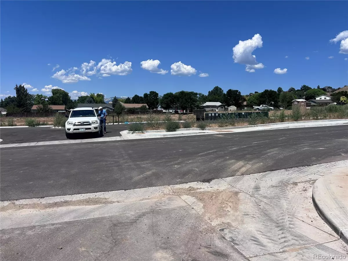 Silt, CO 81652,913 County Road 218