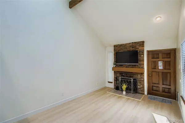 Littleton, CO 80120,2885 W Long CIR #B
