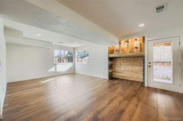 Aurora, CO 80013,17400 E Brunswick PL