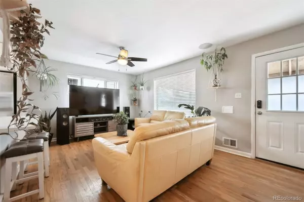 Denver, CO 80221,7624 Navajo ST