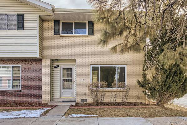 3965 S Boston ST, Denver, CO 80237