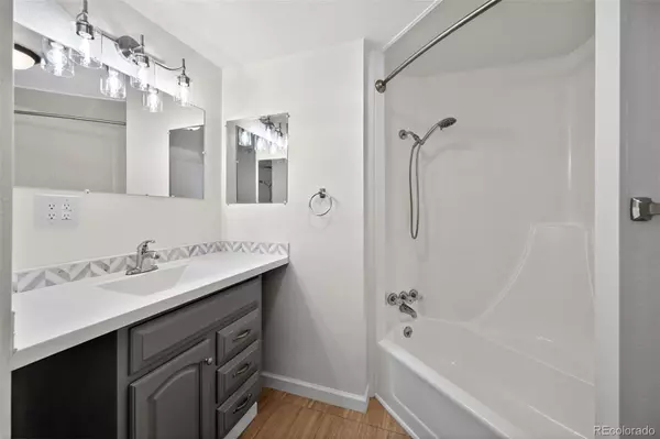 Denver, CO 80260,2000 Moselle ST