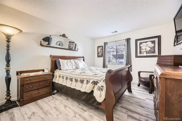 Lakewood, CO 80235,3600 S Pierce ST #106