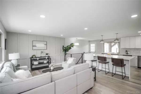 Centennial, CO 80122,6983 S Cherry ST