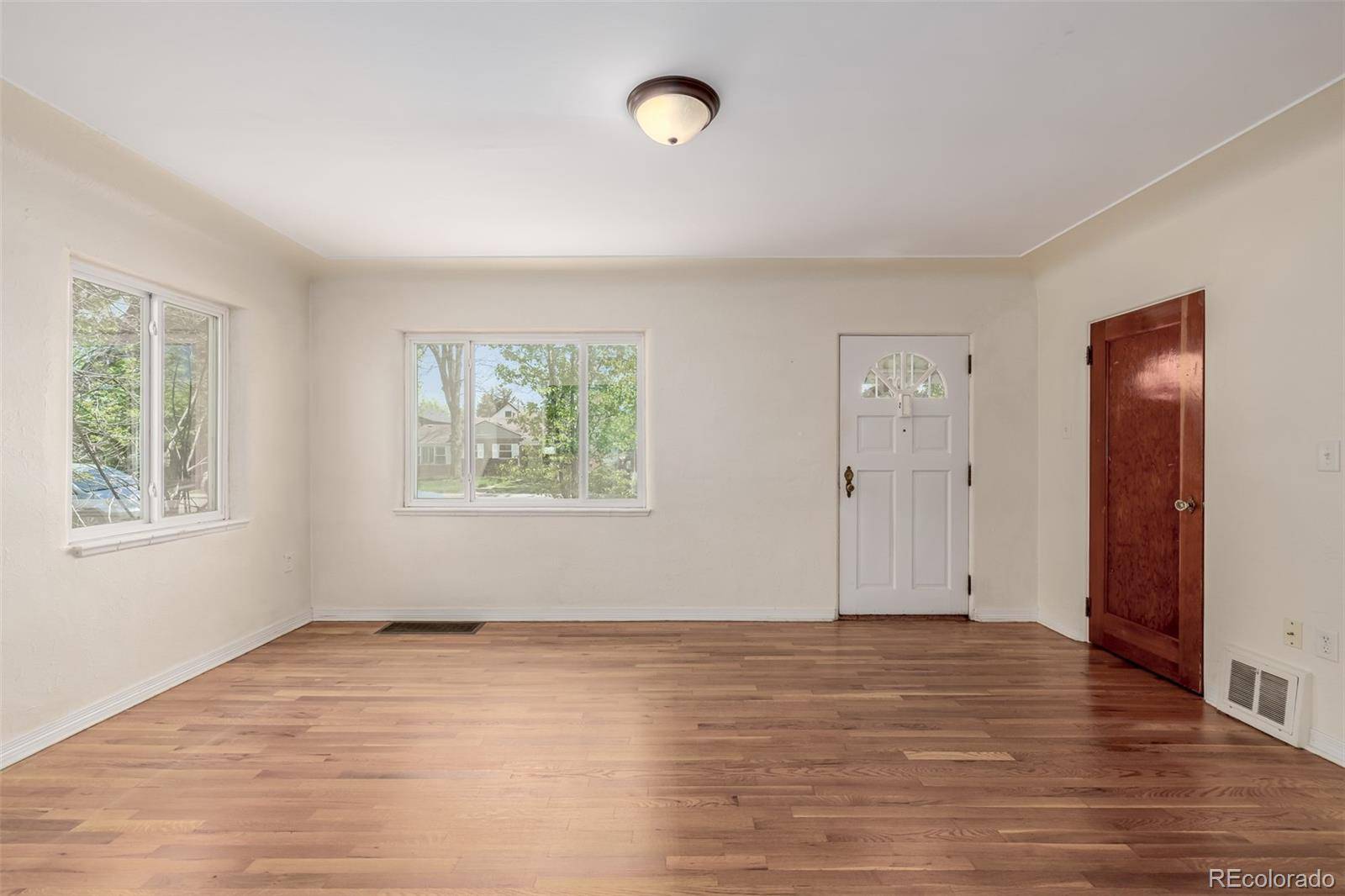 Englewood, CO 80113,4433 S Washington ST