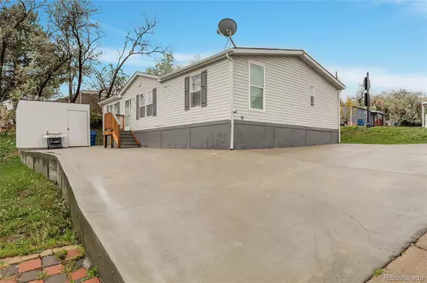2551 W 92nd AVE, Denver, CO 80260