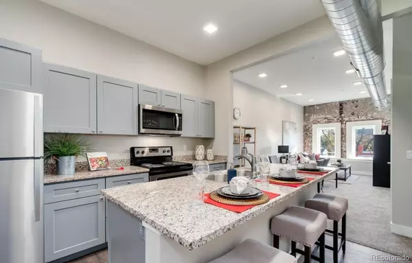 Denver, CO 80209,300 S Logan ST #205