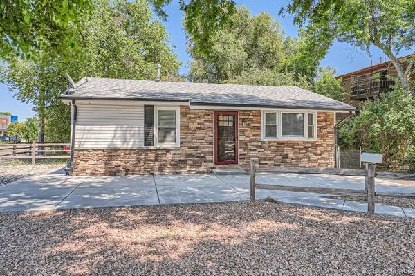 1390 Estes ST, Lakewood, CO 80215