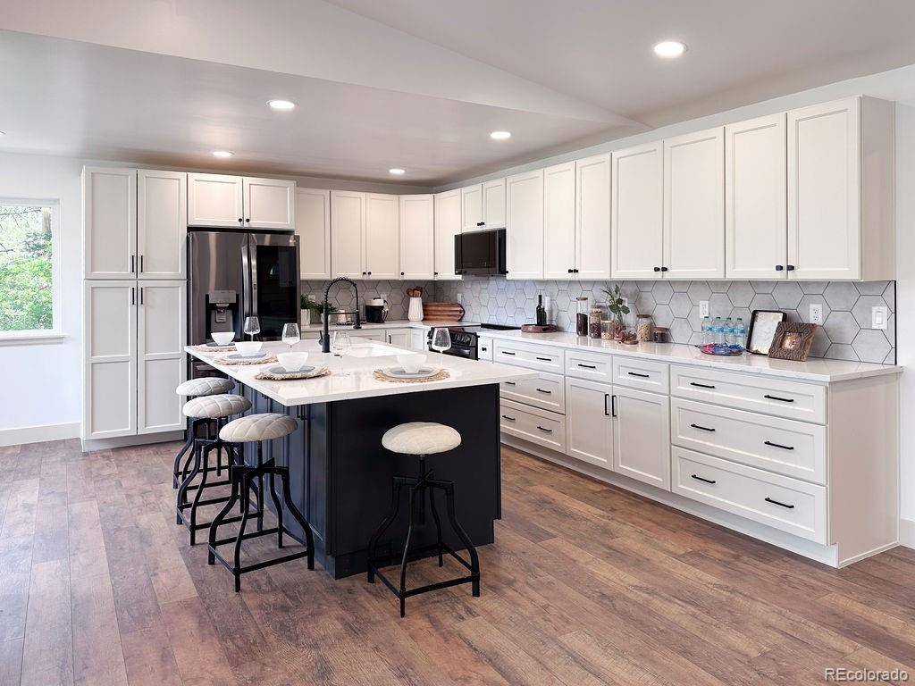 Larkspur, CO 80118,14546 Pine View RD