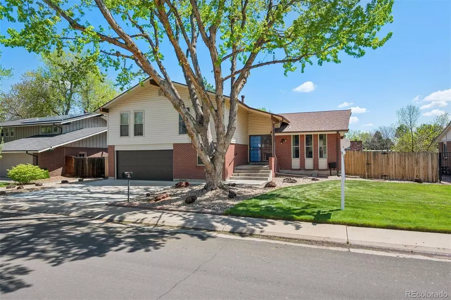 3832 S Quebec ST, Denver, CO 80237