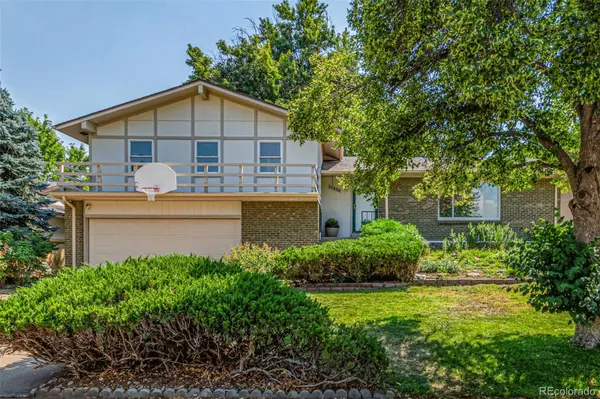 11956 E Oregon CIR, Aurora, CO 80012