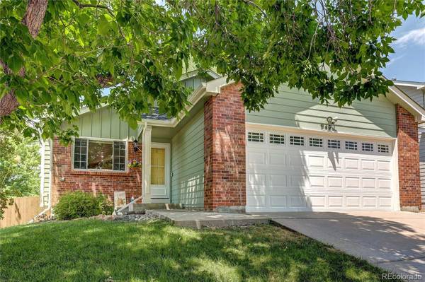 9471 Burlington LN, Highlands Ranch, CO 80130
