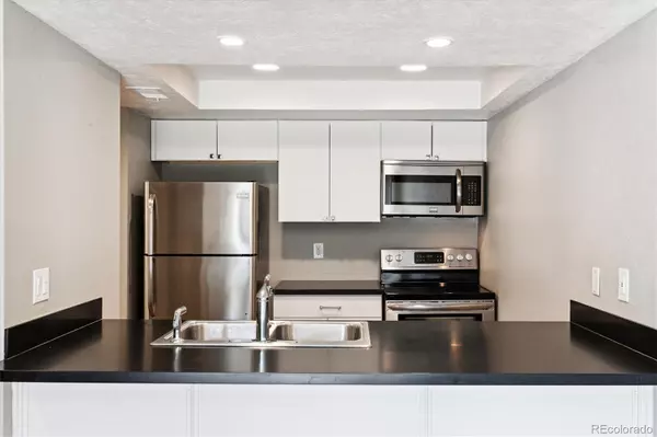 Aurora, CO 80015,14180 E Temple DR #R03