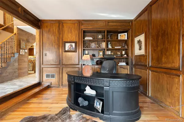 Centennial, CO 80122,5038 E Nichols PL