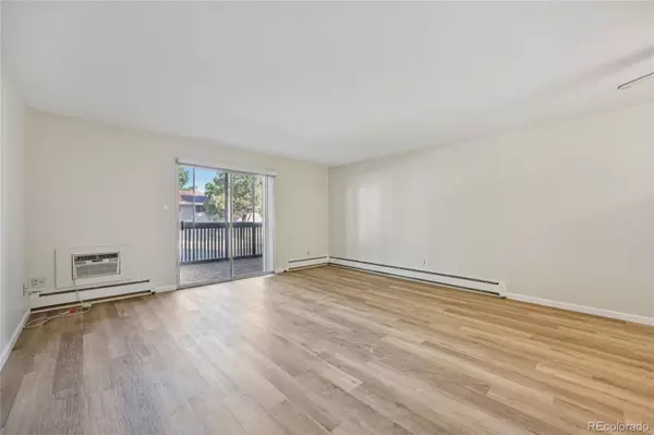 Denver, CO 80224,7020 E Girard AVE #109