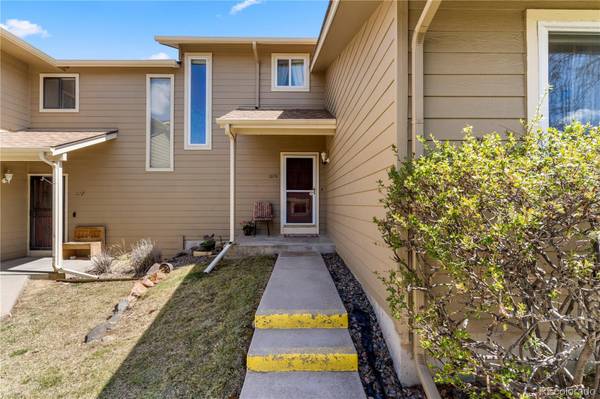 1074 S Yampa ST, Aurora, CO 80017