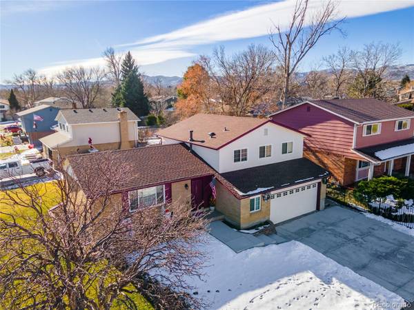 8908 W Maplewood DR, Littleton, CO 80123