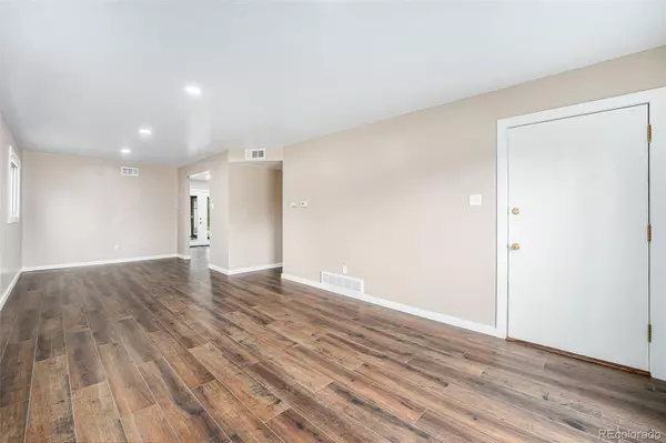 Aurora, CO 80011,1001 Victor ST