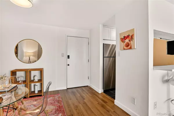 Denver, CO 80206,2 Adams ST #1401