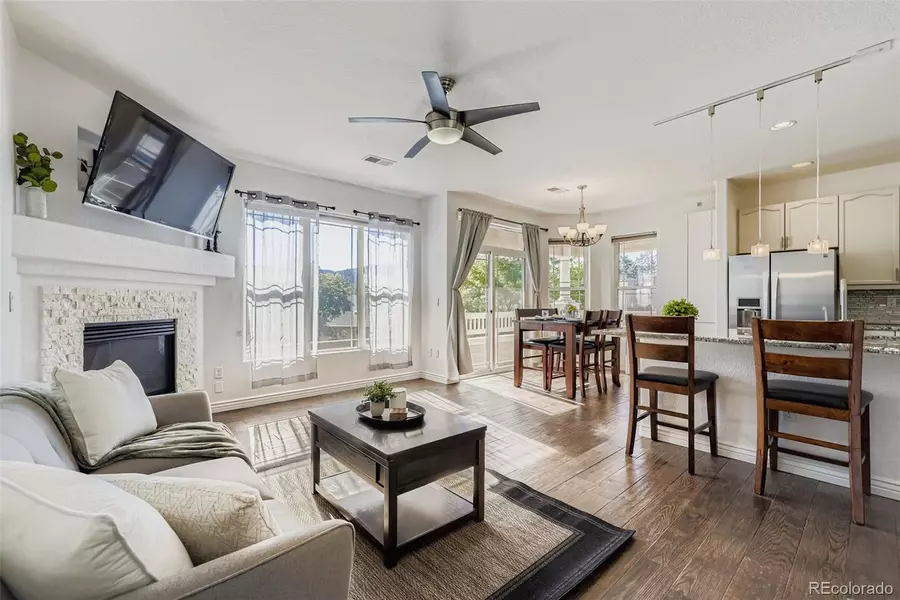 9557 W San Juan CIR #207, Littleton, CO 80128