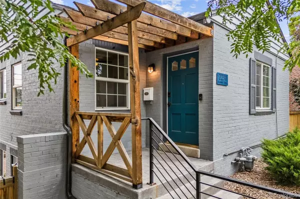 Denver, CO 80207,2290 Jasmine ST