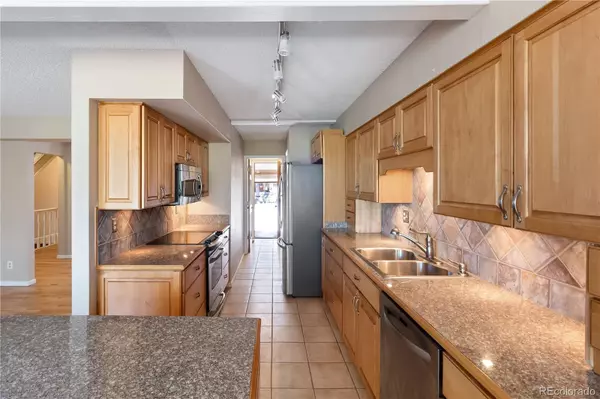 Lakewood, CO 80228,99 Ward CT