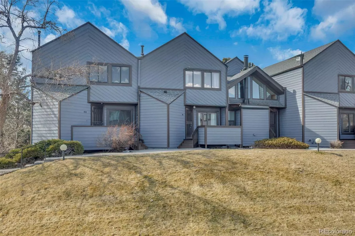 Lakewood, CO 80227,8911 W Yale AVE