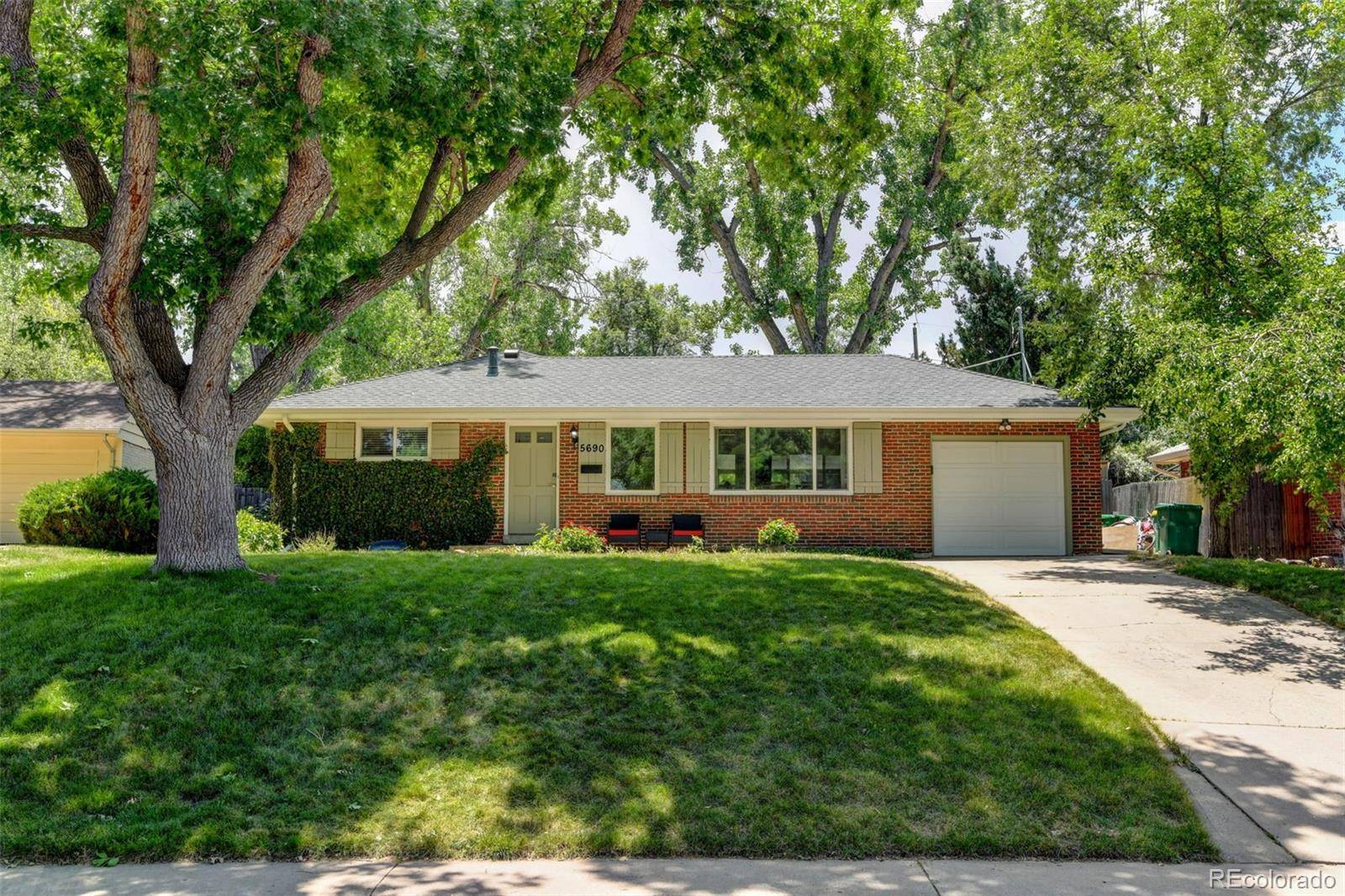 Denver, CO 80222,5690 E Cornell AVE