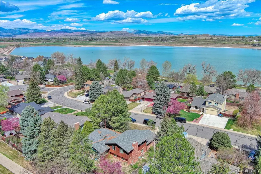 3331 Lakeview CIR, Longmont, CO 80503